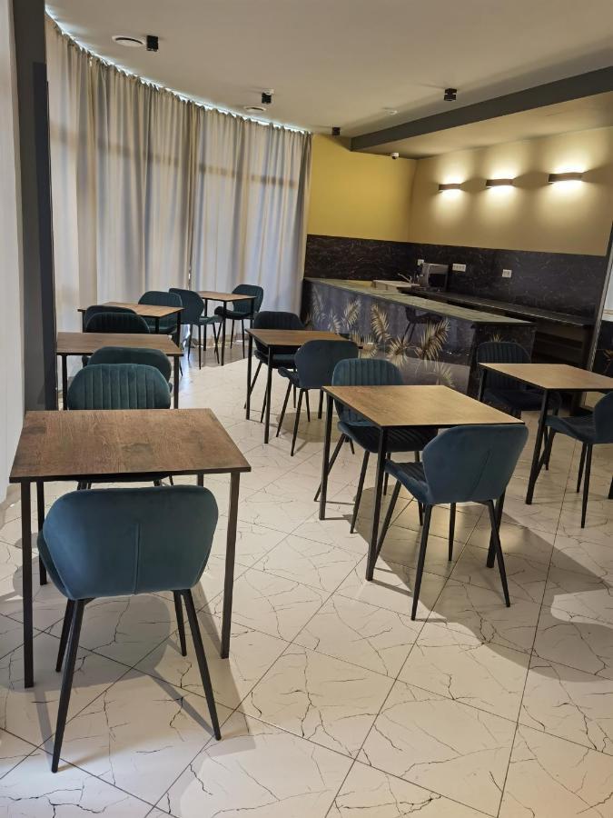 Stark Hotel Orhei Luaran gambar